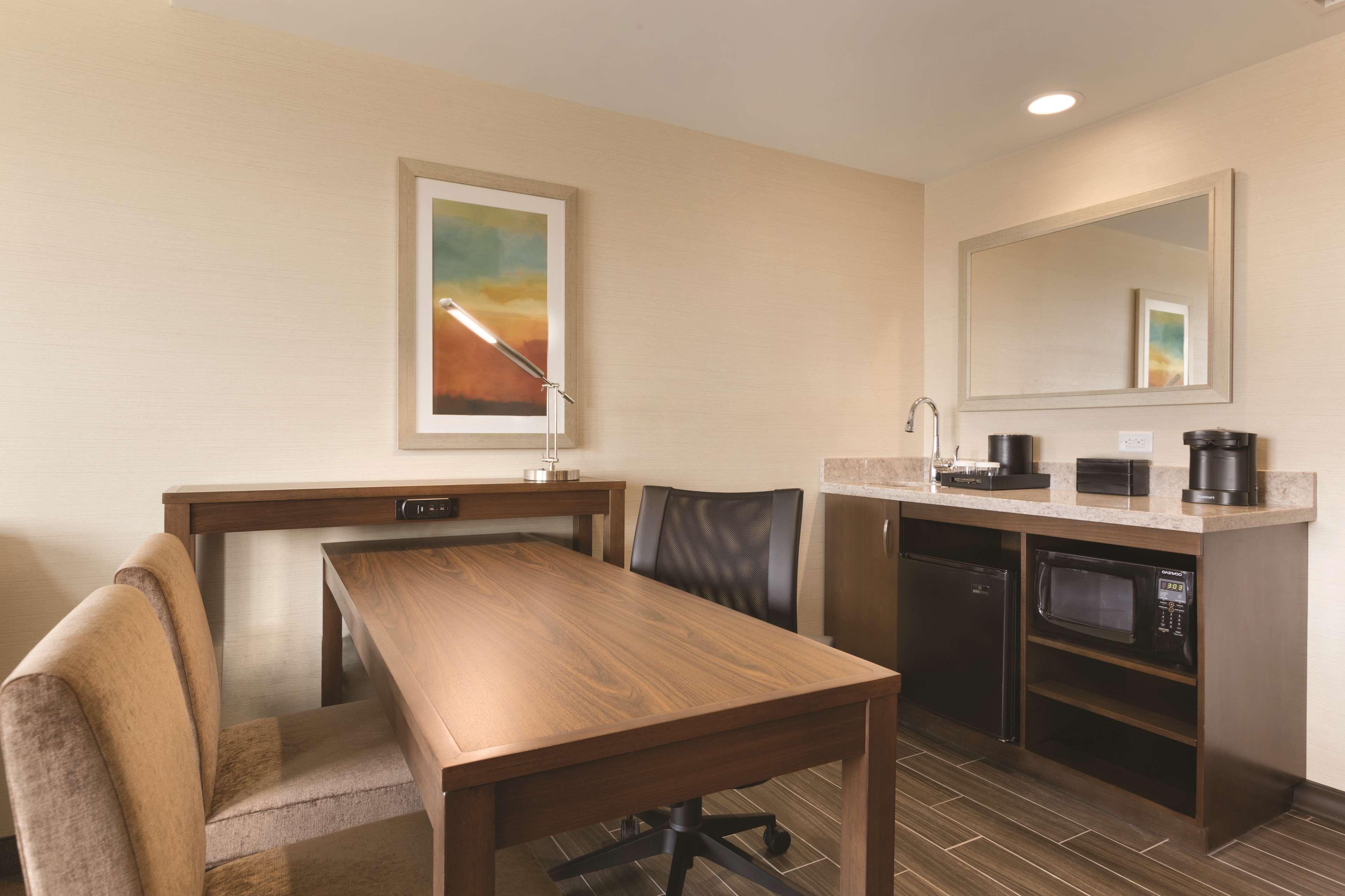 Embassy Suites By Hilton Akron Canton Airport North Canton Exteriér fotografie
