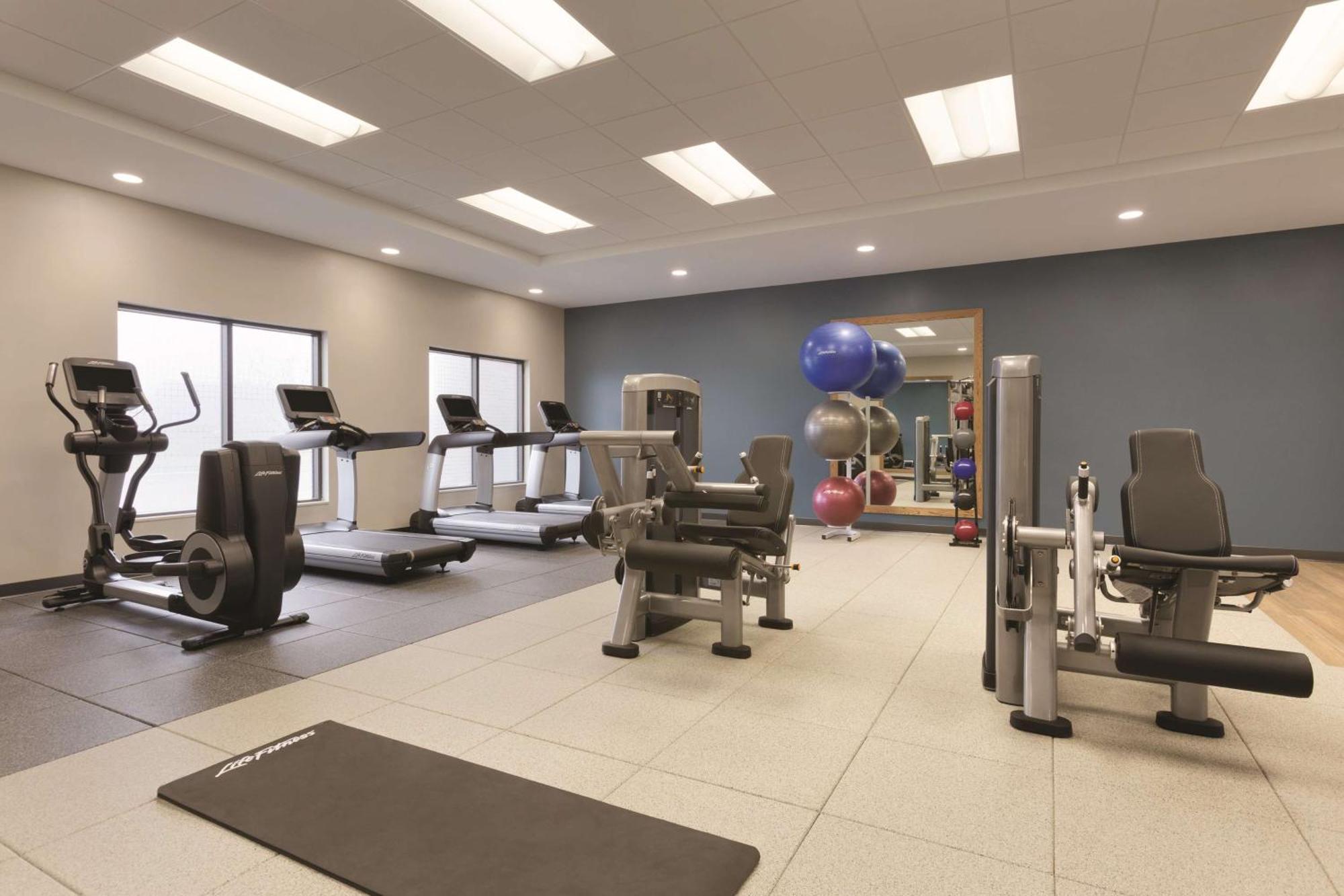 Embassy Suites By Hilton Akron Canton Airport North Canton Exteriér fotografie