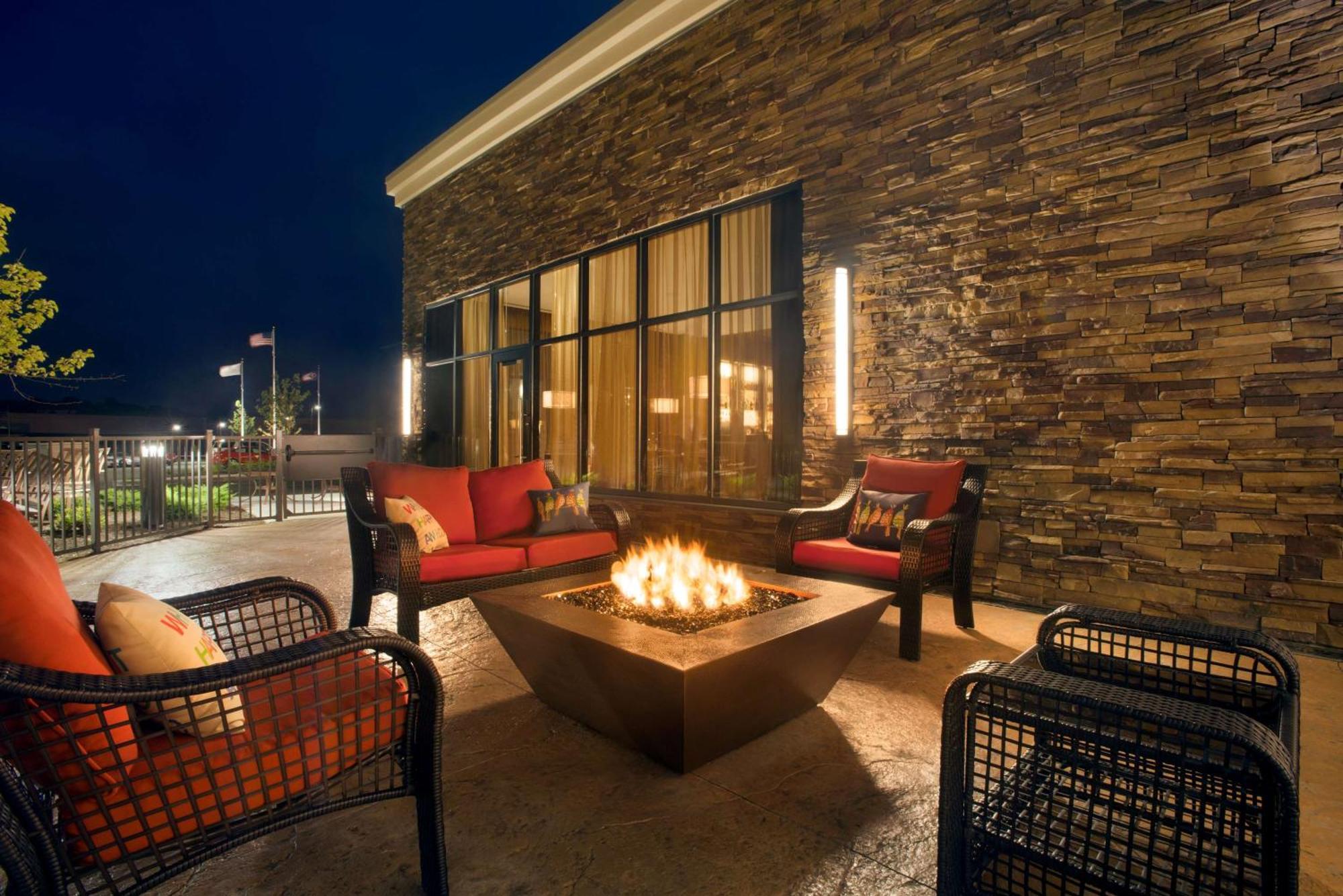 Embassy Suites By Hilton Akron Canton Airport North Canton Exteriér fotografie